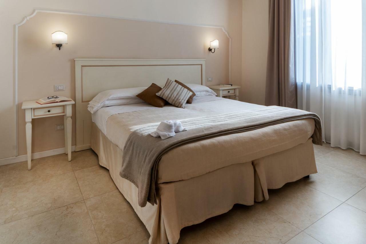 Dimora Salviati Bed and Breakfast Florens Exteriör bild